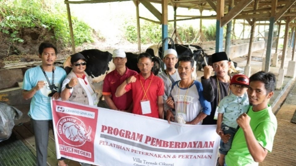 Berdayakan Masyarakat di Bidang Peternakan, PT Cemindo Gemilang Tbk Ikut Sertakan Pelatihan Juleha